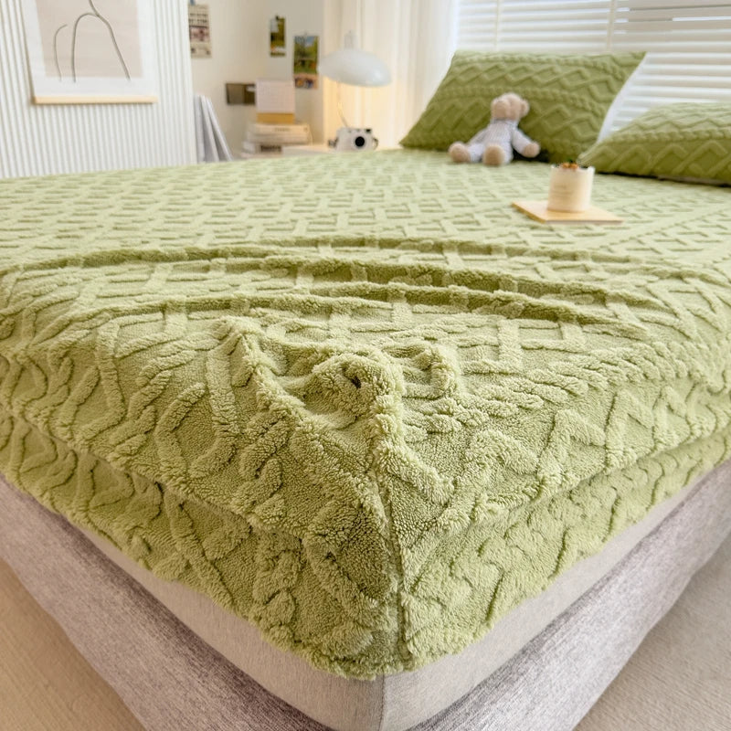 Alvira™ Milk Velvet Bed Covers